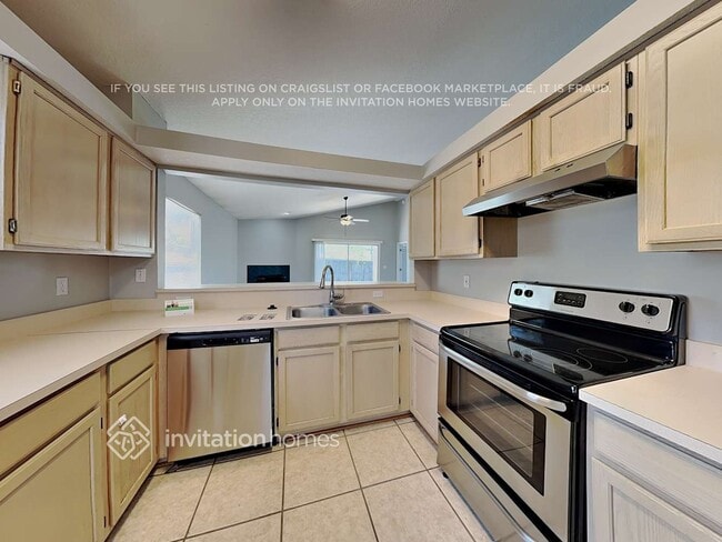 Building Photo - 12258 Sutton Estates Cir W