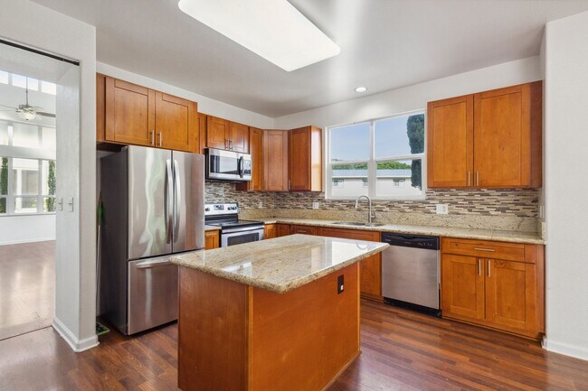Foto del edificio - 4 Bed, Pet Friendly Kapolei Home