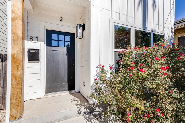 Foto del edificio - 811 Nevada St