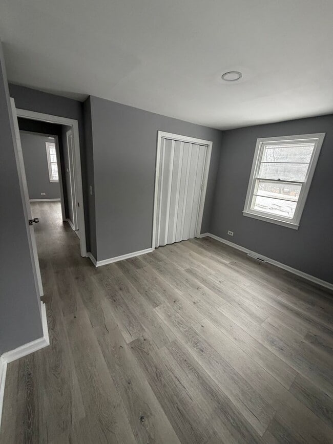 Building Photo - 5/7-7 Risco Rd