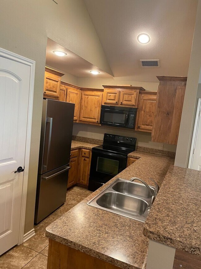 Foto del edificio - A must see home in Bullard in a great loca...