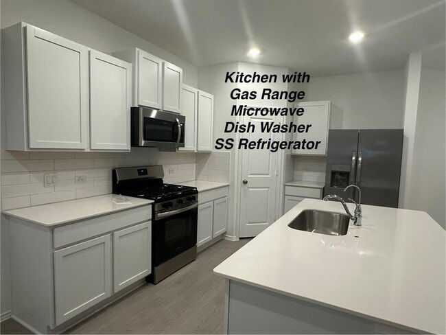 Building Photo - 1320 Pickerel St