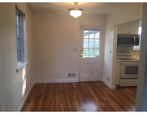 Foto del edificio - 63 Linden St