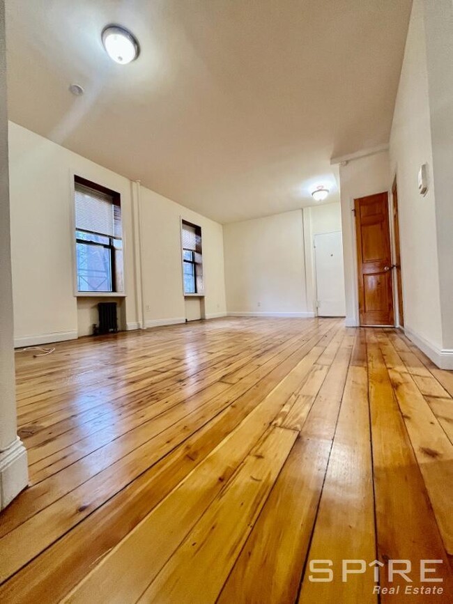 Foto del edificio - 2 bedroom in New York NY 10036