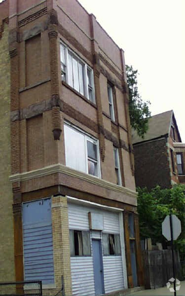Building Photo - 1359-1363 N Bosworth Ave
