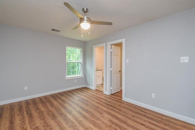 Foto del edificio - 6008 Wedgefield St