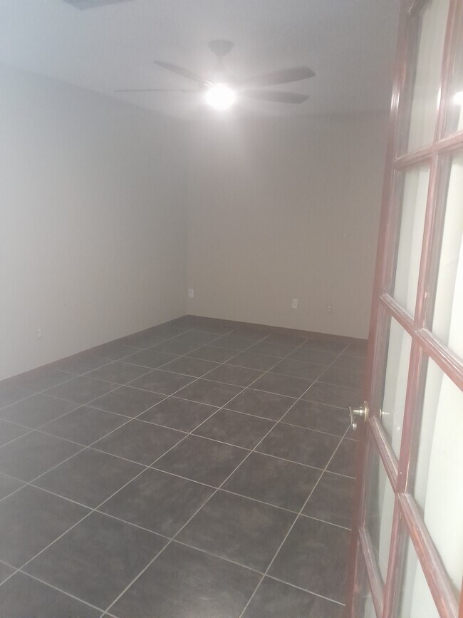 Foto del edificio - 927 S Ridgewood Ave