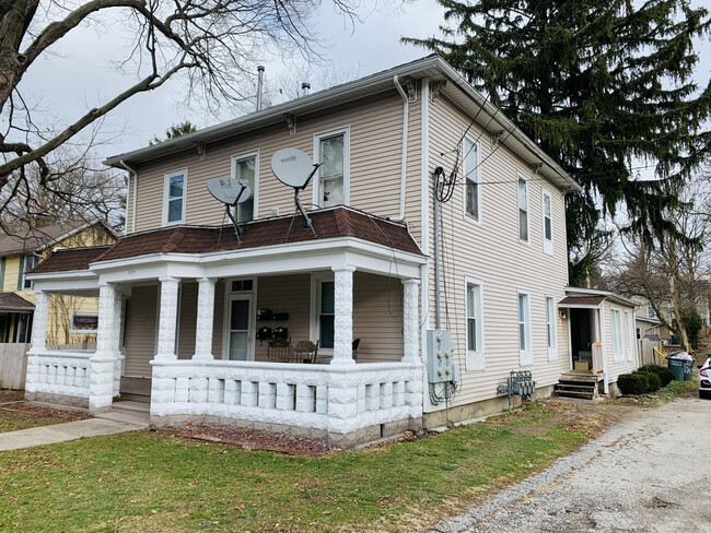 Building Photo - 357 College Ave