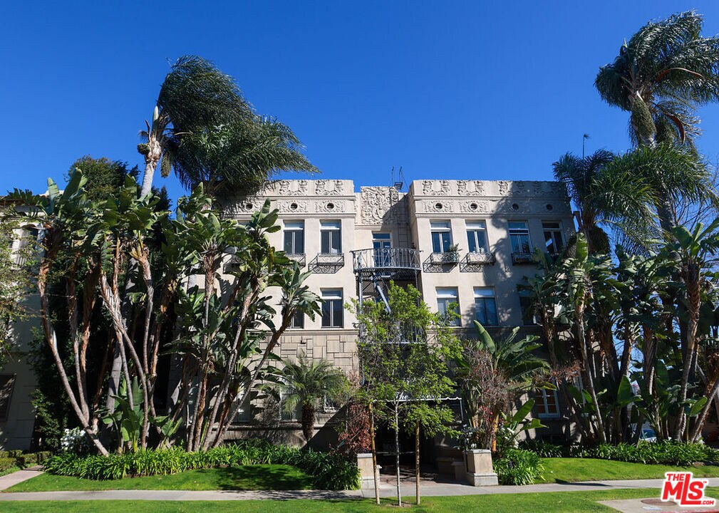 152 Peck Dr Unit 208, Beverly Hills, CA 90212 Apartment for Rent in