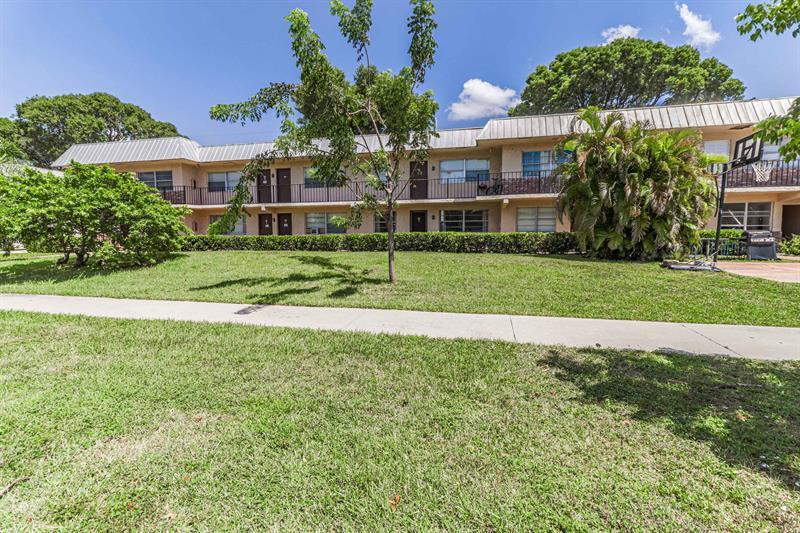 3110 NW 4th Ter, Pompano Beach, FL 33064 Townhome Rentals in Pompano