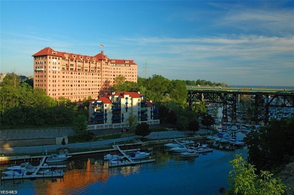 19000 Lake Rd Unit 5417, Rocky River, OH 44116 Condo for Rent in Rocky River, OH