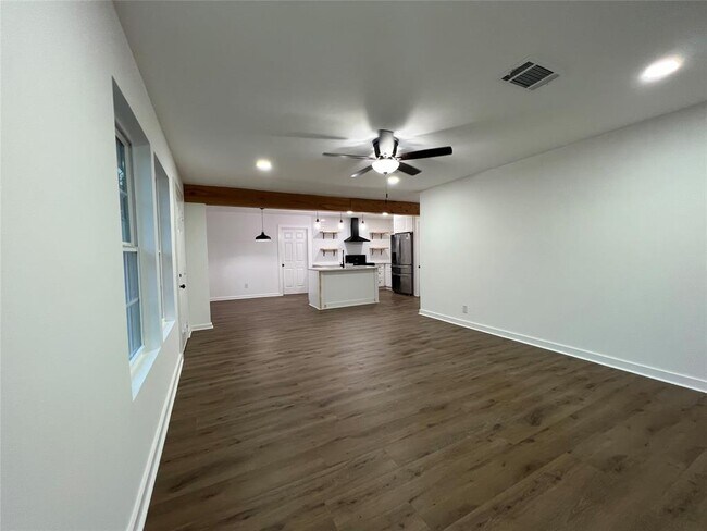 Foto del edificio - 22468 Yancy Rd