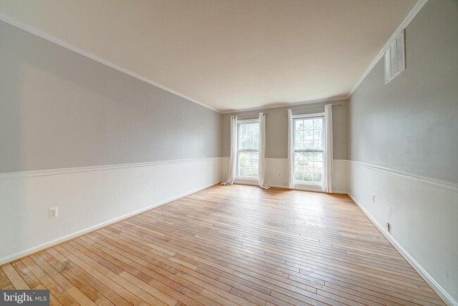 Building Photo - 5465 Cheshire Meadows Way