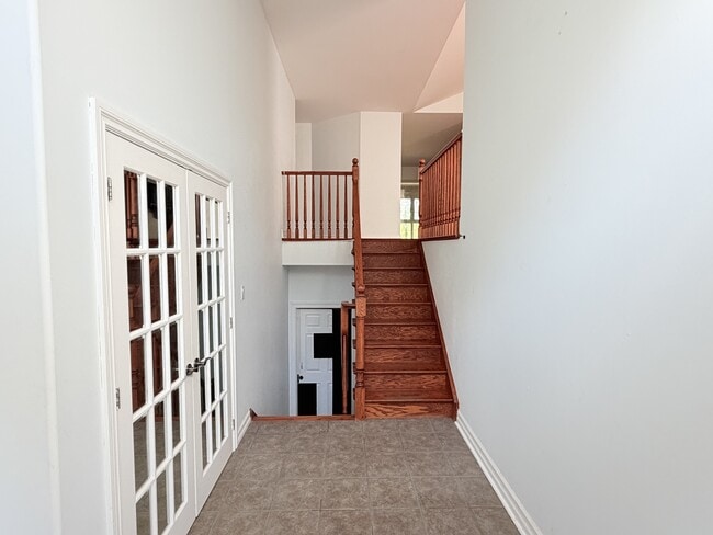Building Photo - 4305 Casgrain Dr