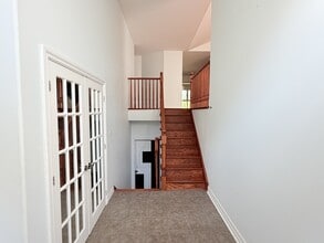 Building Photo - 4305 Casgrain Dr