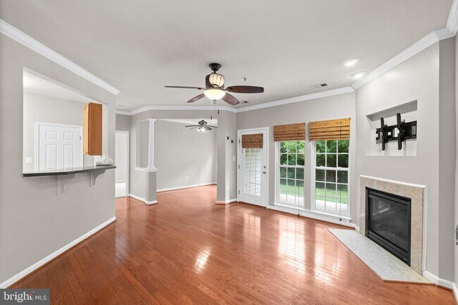 Building Photo - 7230 Darby Downs