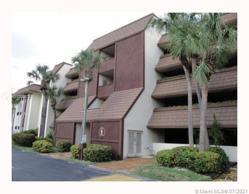 Foto del edificio - 491 Ives Dairy Rd