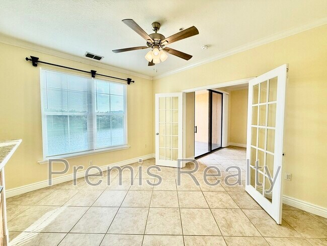 Building Photo - 2721 Via Murano