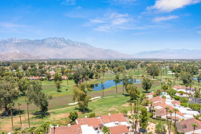 Building Photo - 10403 Sunningdale Dr