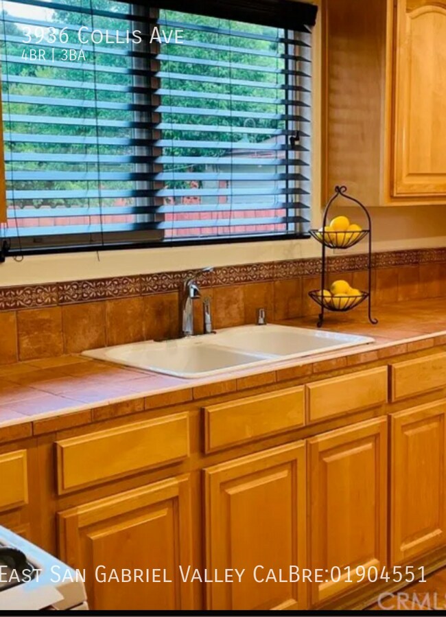 CHARMING THREE BEDROOM HOME IN PRIME MONTE... House Rental in Los