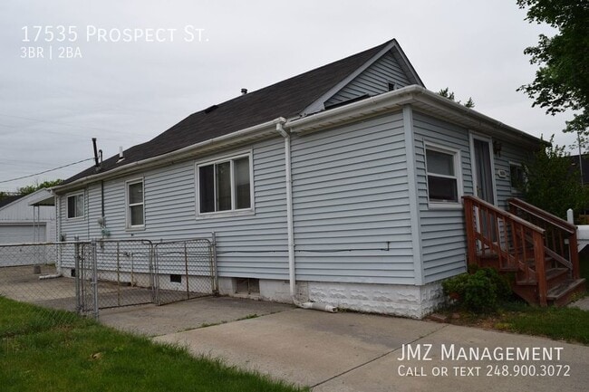 Building Photo - 17535 Prospect St