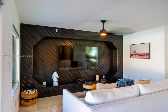 Foto del edificio - 13355 SW 207th Ave