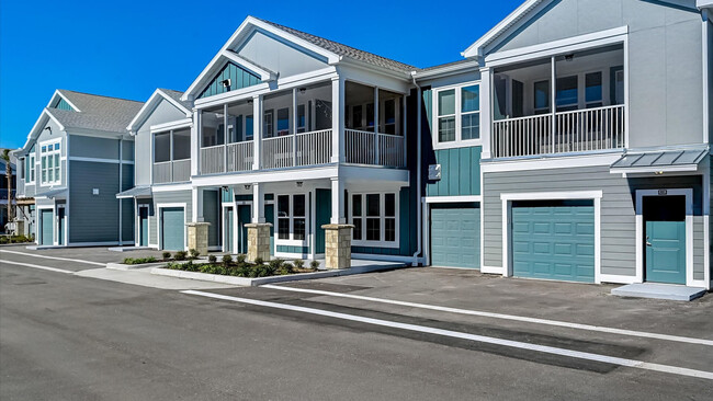 Apartments On Daniels Parkway