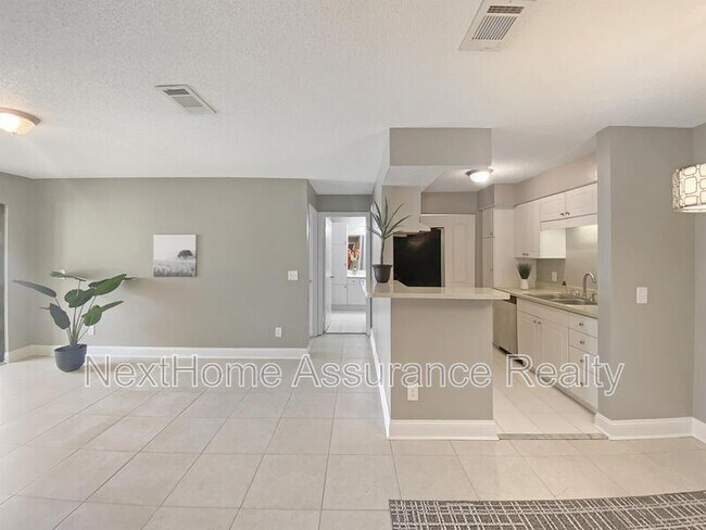 Building Photo - 10200 Belle Rive Blvd
