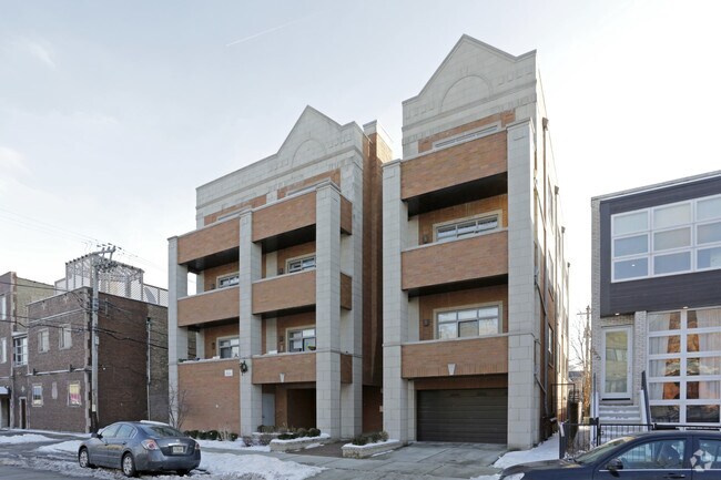 Building Photo - 2417 W. Erie