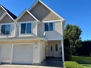 Building Photo - 3815 NW Fletcher Ct