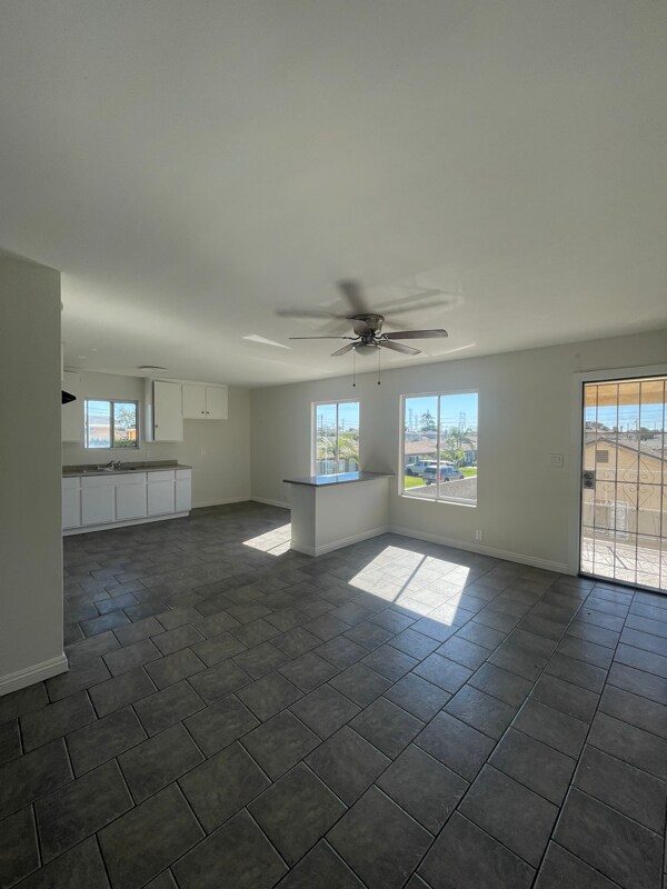 Foto del edificio - 9506 Ramona St