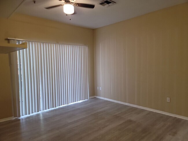 Building Photo - The Preserve at Temple Terrace