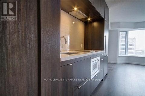 Photo du bâtiment - 155 Yorkville Ave