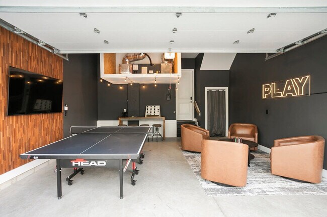 Foto del edificio - 1405 Napoleon St