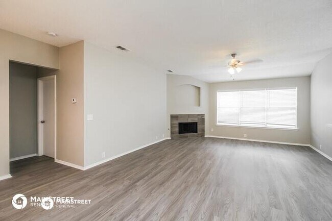 Foto del edificio - 1818 Citadel Dr, Glenn Heights, TX 75154
