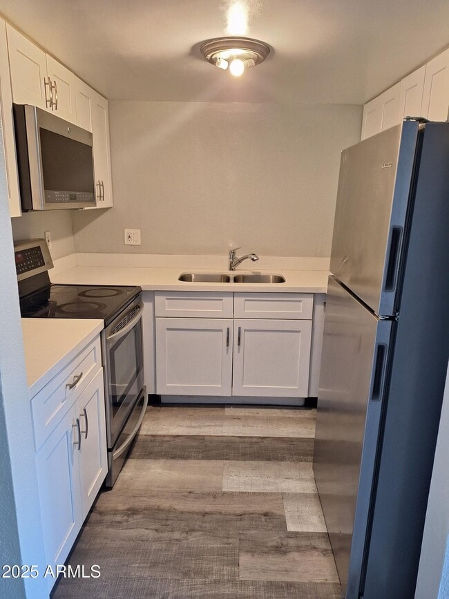 Foto del edificio - 2674 N 43rd Ave