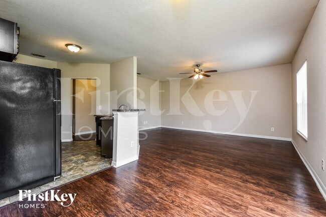 Building Photo - 6840 Abady Ln