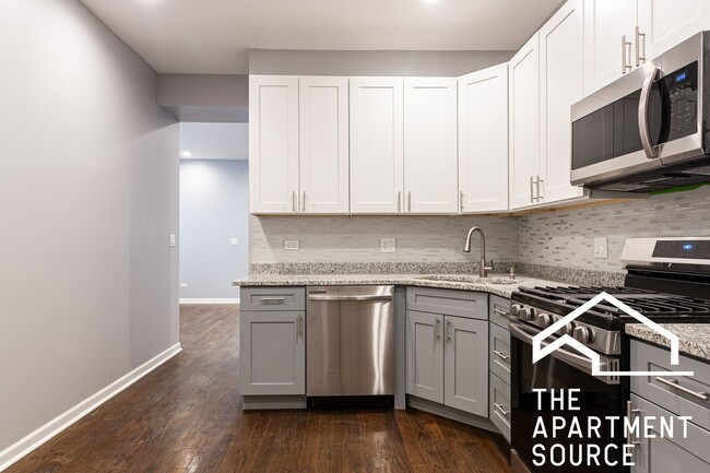 Photo - 2525 W Division St Apartment