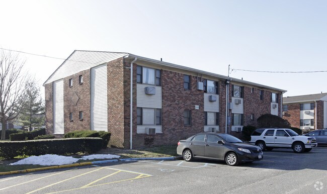 Forest Green Rentals Islip, NY