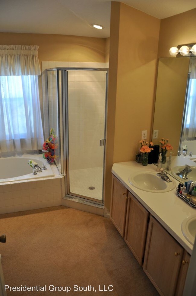 Foto del edificio - 3517 Moss Pointe Pl