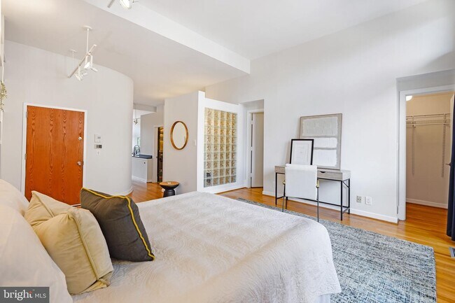 Foto del edificio - 1527 Church St NW