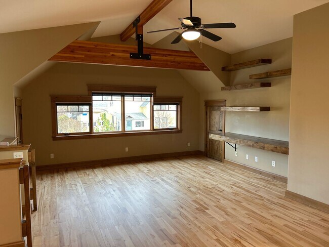 Foto del edificio - 205 N Bozeman Ave