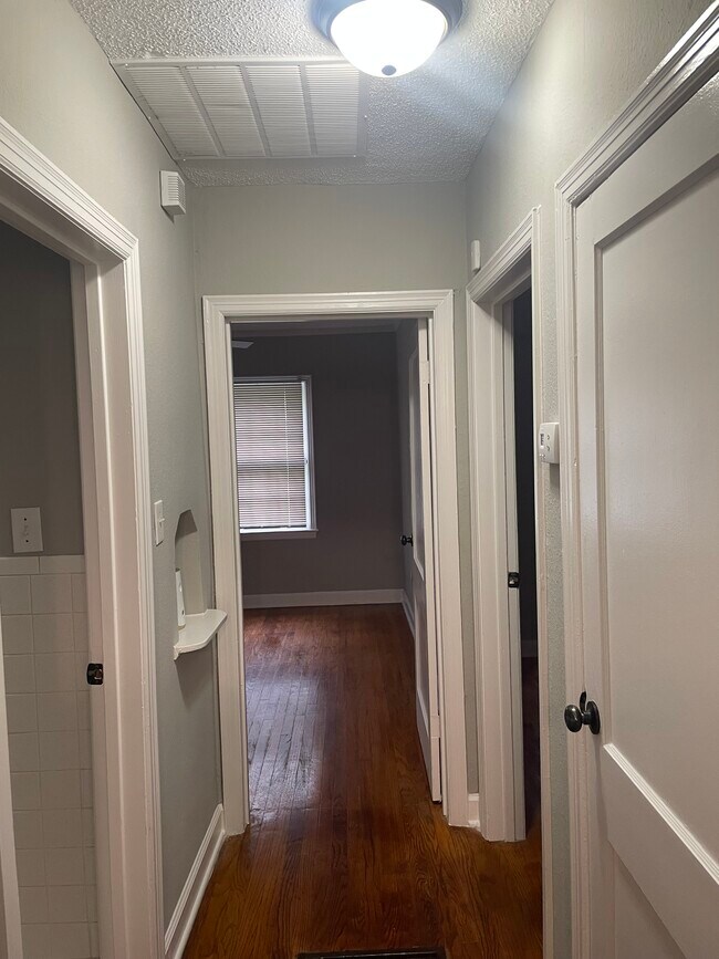 Hallway - 2943 Everest St