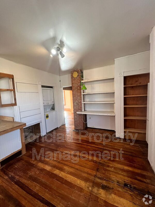 Apartments for Rent Near Wesleyan University Middletown, CT Student