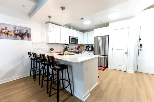 Foto del edificio - 830 Piedmont Ave NE