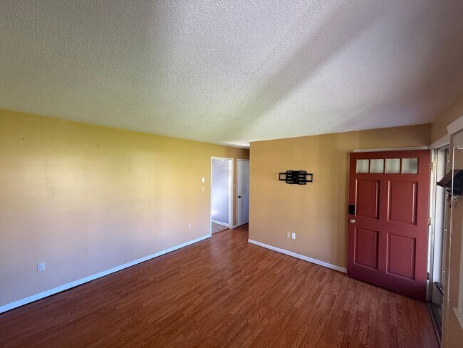 Building Photo - 268 Bellehaven Dr