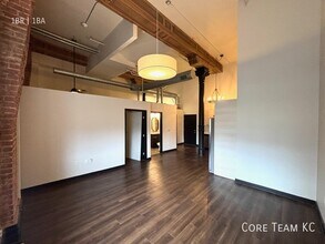 Building Photo - 425 Washington St