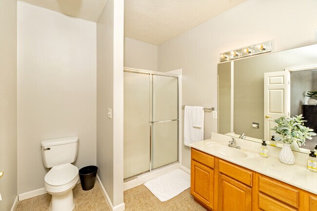 Foto del edificio - 2325 Pinnacle Ct
