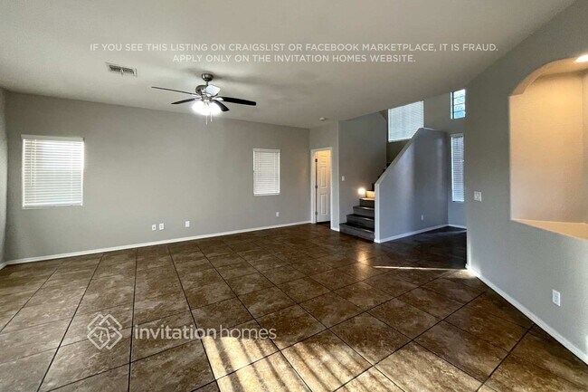 Foto del edificio - 1421 S 123rd Dr