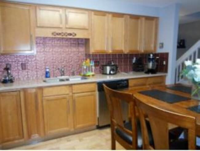 Building Photo - 912 White Birch Ln